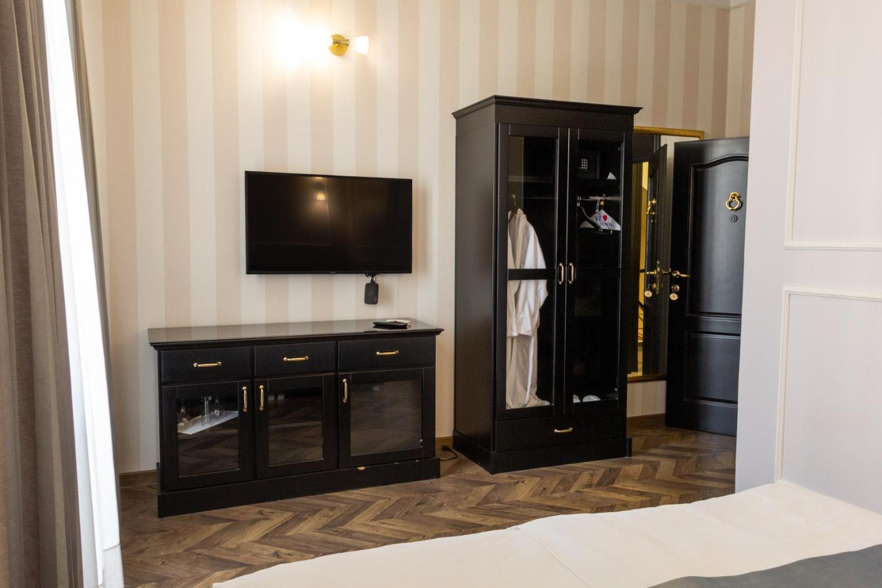 Hotel Balkan Centar Биелина Екстериор снимка