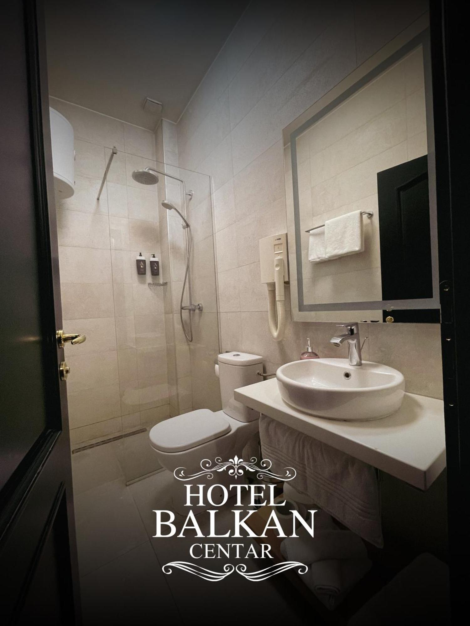 Hotel Balkan Centar Биелина Екстериор снимка